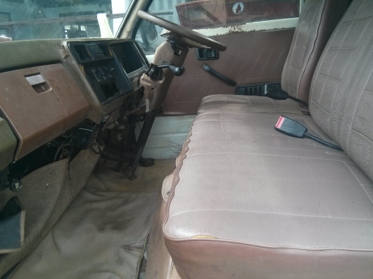 ขายรถตู้ isuzu Buddy  พร้อมใช้งาน