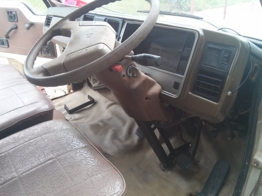 ขายรถตู้ isuzu Buddy  พร้อมใช้งาน