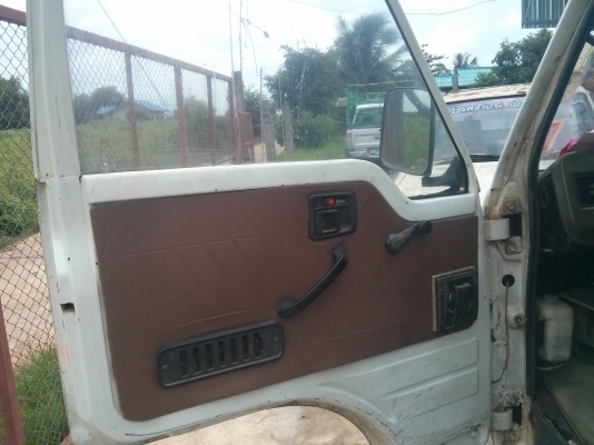 ขายรถตู้ isuzu Buddy  พร้อมใช้งาน