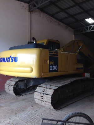 ขายPC200-6 สภาพพร้อมใช้งาน
