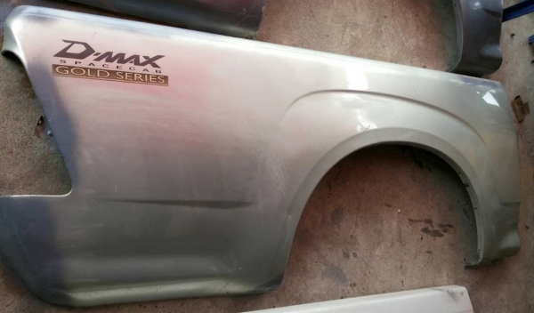 ขายแผงข้างกระบะ D-max Gold serie แค๊บ ด้านขวา