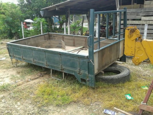 ขาย กระบะสี่ล้อกลาง