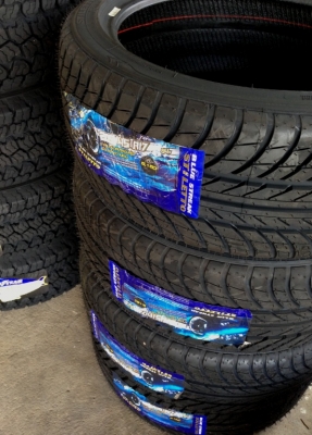 - ขายยางใหม่  205/45/17