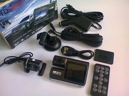 กล้องติดรถยนต์แบบมองหน้ามองหลังในตัว