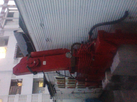 ขาย เครน5ตัน 5ปลอก 4ชัก UNIC