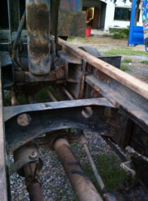 ขายหกล้อHINO KL ดั้มเกษตรยาว5เมตร กว้าง2.20เมตร หัวบางเดิมไม่เคยทำสี คัสซีสวยมากๆ เครื่องเดิมแน่นไม่หลวม ยาง8.25ขอบ20 ยางดี ทะเบียนพร้อมโอน