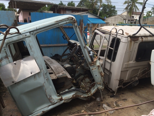 หัวเก๋งร็อกกี้3หัวISUZU หัวนอก สภาพดี1หัว... ต้องเก็บงานเยอะ2หัว ขาย...ยกเลิกกิจการไม่มีช่าง