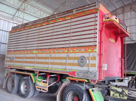 ขาย Mega 260 แรง ยูโรทู ปี 49 / พ่วงแม่ลูกดั๊ม ( รถสวยบางเดิม )