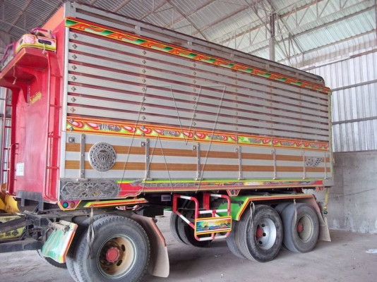 ขาย Mega 260 แรง ยูโรทู ปี 49 / พ่วงแม่ลูกดั๊ม ( รถสวยบางเดิม )