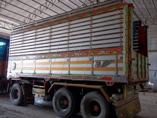 ขาย Mega 260 แรง ยูโรทู ปี 49 / พ่วงแม่ลูกดั๊ม ( รถสวยบางเดิม )