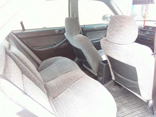 civic ตาโต เครื่อง b20 เกียร์ออโต้ มีเครื่องเสียง ราคาเบาๆ 79,000 บาท