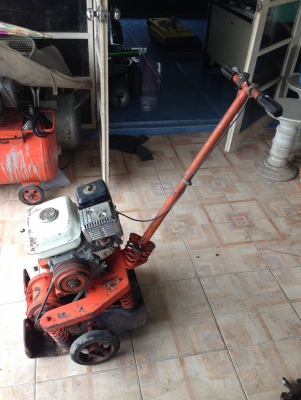 เครื่องตบดินยี่ห้อ BERGIN เครื่องHONDA 5.3