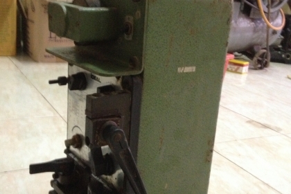 เครื่องเชื่อมต่อใบเลื่อยสายพานสภาพพร้อมใช้งานครับเดิมๆครับของเยอรมันแท้ครับราคานี้คุ้มครับ