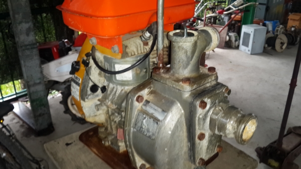 ปั้มน้ำ  เล็ก กลาง สวย