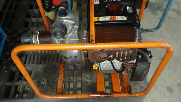 ปั้มน้ำ  เล็ก กลาง สวย