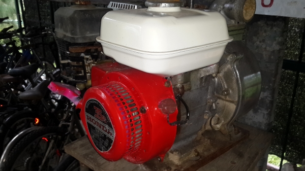 ปั้มน้ำ  เล็ก กลาง สวย