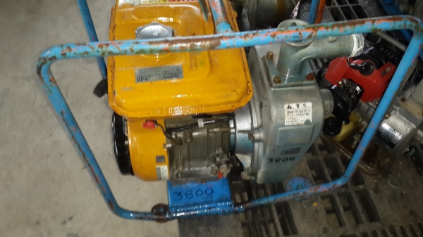 ปั้มน้ำ  เล็ก กลาง สวย