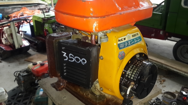 ปั้มน้ำ  เล็ก กลาง สวย