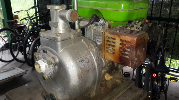 ปั้มน้ำ  เล็ก กลาง สวย