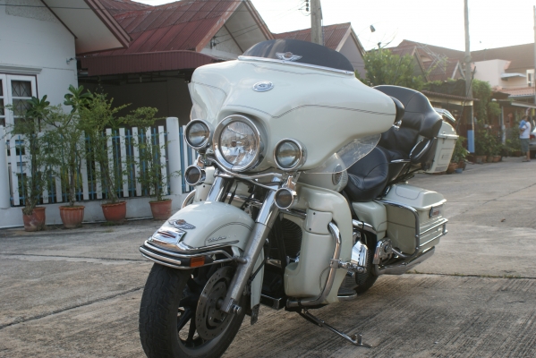 ขาย HARLEY-DAVIDSON รุ่น ULTRACLASSIC ELECTRA GLIDE ปี 2002 ทะเบียนพร้อมโอน ราคา 670,000 บาท สนใจติดต่อ 081-7656284 ต้อม เชียงราย