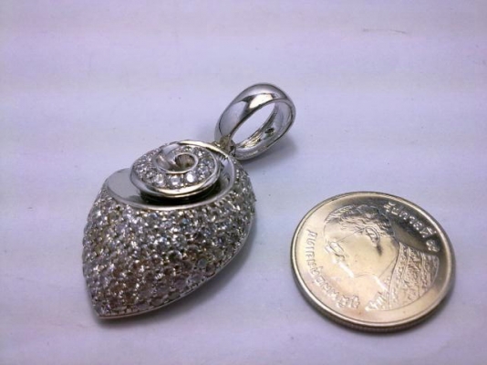 จี้เงินใหญ่ฝังรัสเซีย