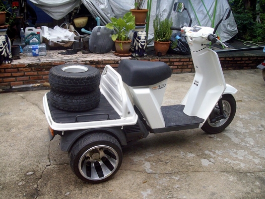 *** ขายรถสามล้อกระบะ Honda Gyro Up สีเดิมจากญี่ปุ่น ***