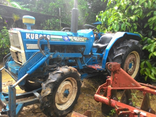 KUBO TA L4202 เพลาเดียว เครื่อง4สูบเทอร์โบ พร้อมดันหน้า ราคา 65,000 KUBO TA L4202 เพลาเดียว เครื่อง4สูบเทอร์โบ พร้อมดันหน้า ราคา 65,000