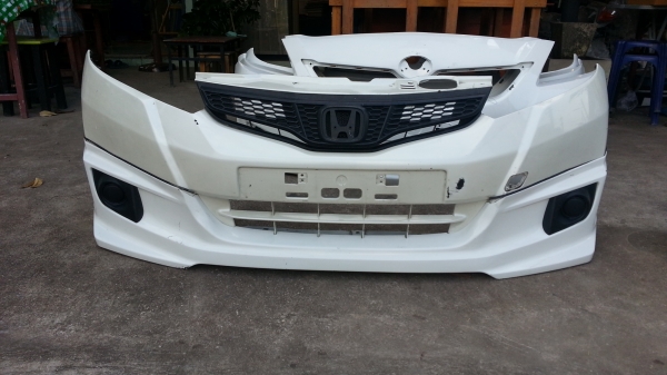 กันชนหหน้า Jazz ของแท้มือสอง