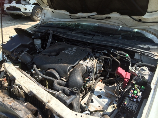 รถอุบัติเหตุ ขายเป็นอะไหล่ มิซูบิชิ ไทรตัน ปี2013 2.5 ดีเซล