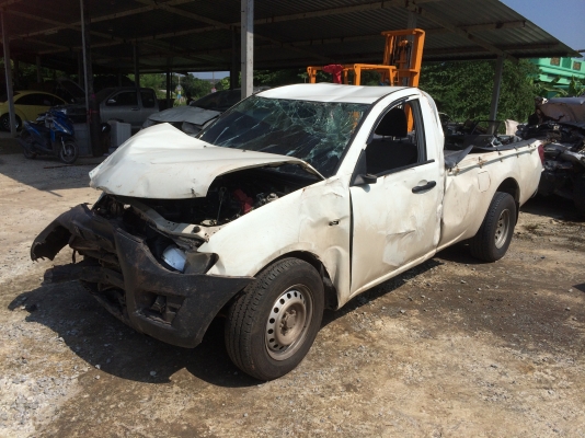 รถอุบัติเหตุ ขายเป็นอะไหล่ มิซูบิชิ ไทรตัน ปี2013 2.5 ดีเซล