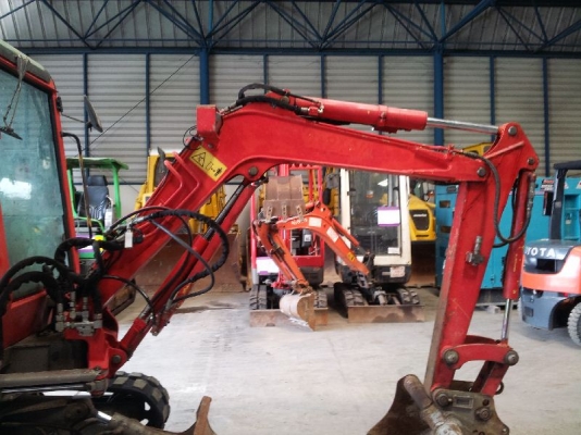 B25V # CE1D500165 : Yanmar Excavator รถขุดมือสอง by kung0813062283