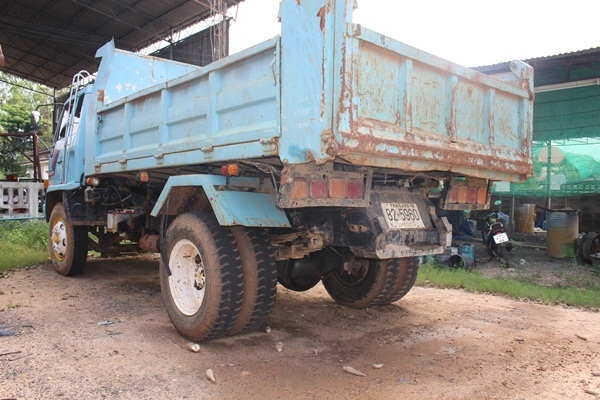 ขาย 6 ล้อ isuzu Rocky 165 ขาย 6 ล้อ isuzu Rocky 165