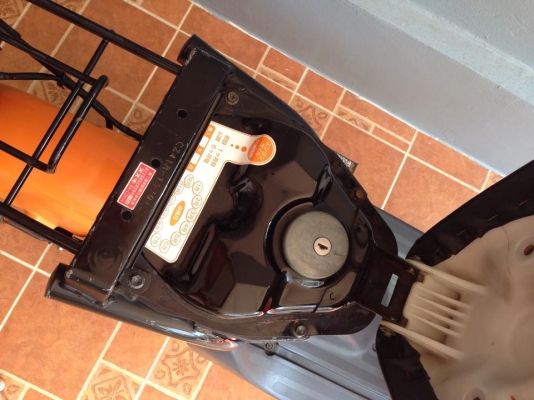 โชอิ โนริ สีส้ม สภาพสีและเครื่องสมบูรณ์มาก มีตัวต่อท้าย