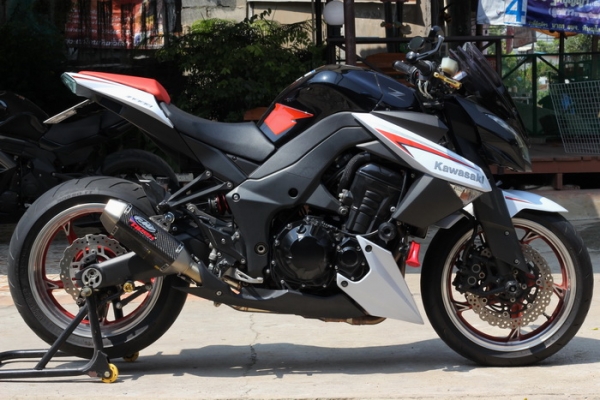 <เอิร์ท พิดโลก> ขายZ1000 ปี2013 special edition