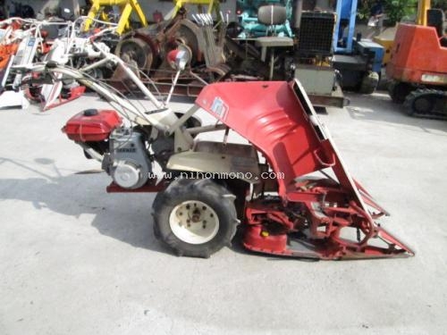 รถเกี่ยวข้าวเดินตาม !!!    YANMAR      YB300A   รหัสสินค้า : 14001750  หรือเพิ่มเติมไดที่ www.nihonmono.com