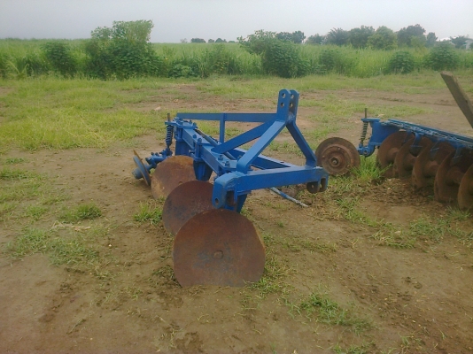 ขายหาง3โครง4ของTVY(ถาวรยนต์)  สนใจ0810076640