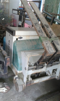 ขายรถยกไฟฟ้า 900 กก