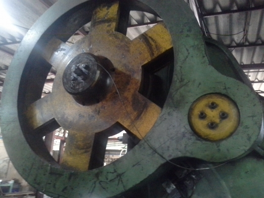 เครื่องปั๊ม 150 ตัน เดินเฟือง พร้อมใช้งาน ยังใช้ปั๊มงานอยู่ประจำ ราคานี้รวมค่ารถเครนยก ขนย้าย และ ติดตั้งให้ทั้งหมดแล้วครับ เครื่องปั๊ม 150 ตัน เดินเฟือง พร้อมใช้งาน ยังใช้ปั๊มงานอยู่ประจำ ราคานี้รวมค่ารถเครนยก ขนย้าย และ ติดตั้งให้ทั้งหมดแล้วครับ