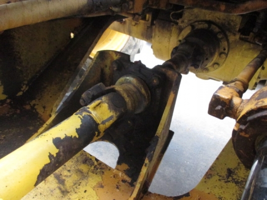 ขายรถตัก Komatsu WA300-1 นำเข้า ยังไม่เคยใช้งานในไทย สภาพสวยมาก พร้อมใช้ ราคาถูกมากๆ 081-9485494