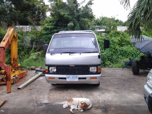 ขายรถตู้โตโยต้าตัดทำกระบะ ยาว3.20เมตร กว้าง1.70เมตร พร้อมใช้งานครับ เครื่องยนต์ดีเซล2L 2.4 ทำสีใหม่สวยกริ๊ป มาลองขับได้ครับ ขาย 85000 บาท