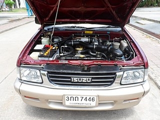 ISUZU DRAGON EYE WANDERER VAN 2.8 AUTO ปี 1999 จัดไฟแนนซ์ได้ T.086-527-9533 ISUZU DRAGON EYE WANDERER VAN 2.8 AUTO ปี 1999 จัดไฟแนนซ์ได้ T.086-527-9533