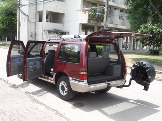 ISUZU DRAGON EYE WANDERER VAN 2.8 AUTO ปี 1999  จัดไฟแนนซ์ได้ T.086-527-9533