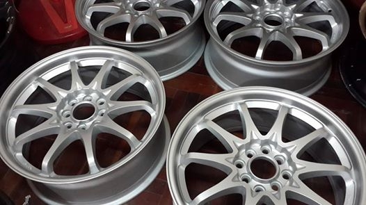 CE28 ขอบ 17 4รู100/114 สภาพดีสีสวย