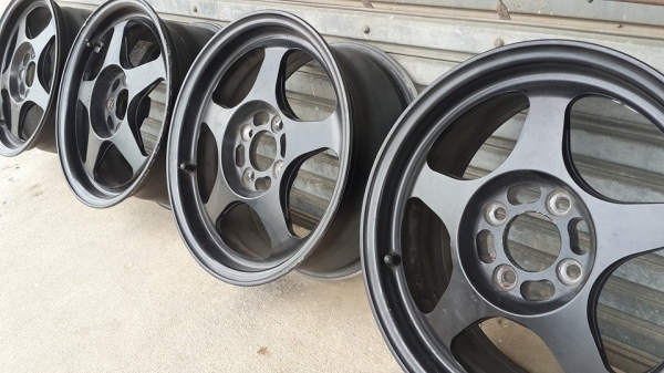 Spoon งานโรต้า ขอบ 15 4รู100