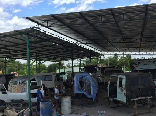 รับ เคาะ เก็บผุ ทำสี เพนท์ลาย ตัวถังรถบรรทุก