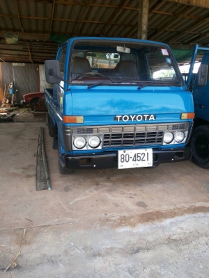 โตโยต้า 4 ล้อ ไดน่า