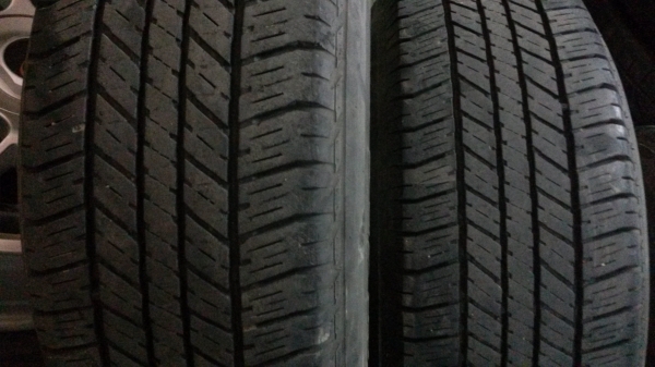 แม็กแชมป์ไม่รอย พร้อมยาง สวยๆสภาพ90\% แม็กแชมป์ไม่รอย พร้อมยาง สวยๆสภาพ90\%