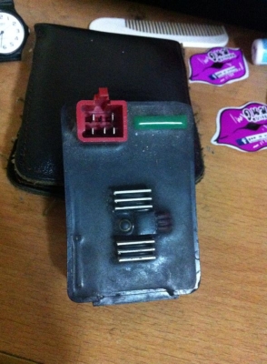 ขายกล่องไฟแต่ง ใส่ซีบีคาร์บู กับ โซนิคตัวเก่า