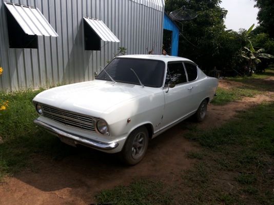 ขายรถโอเปิ้ลคาเดทอี 2 ประตูท้ายลาด ( Sale Opel kadett-E )รถหายากสวยททะเบียนครบพร้อมโอนสนใจด่วน