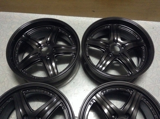 แม็ก Tro 17 นิ้ว หน้าตื้นหลังลึก 5 รู 114 แม็ก Tro 17 นิ้ว หน้าตื้นหลังลึก 5 รู 114